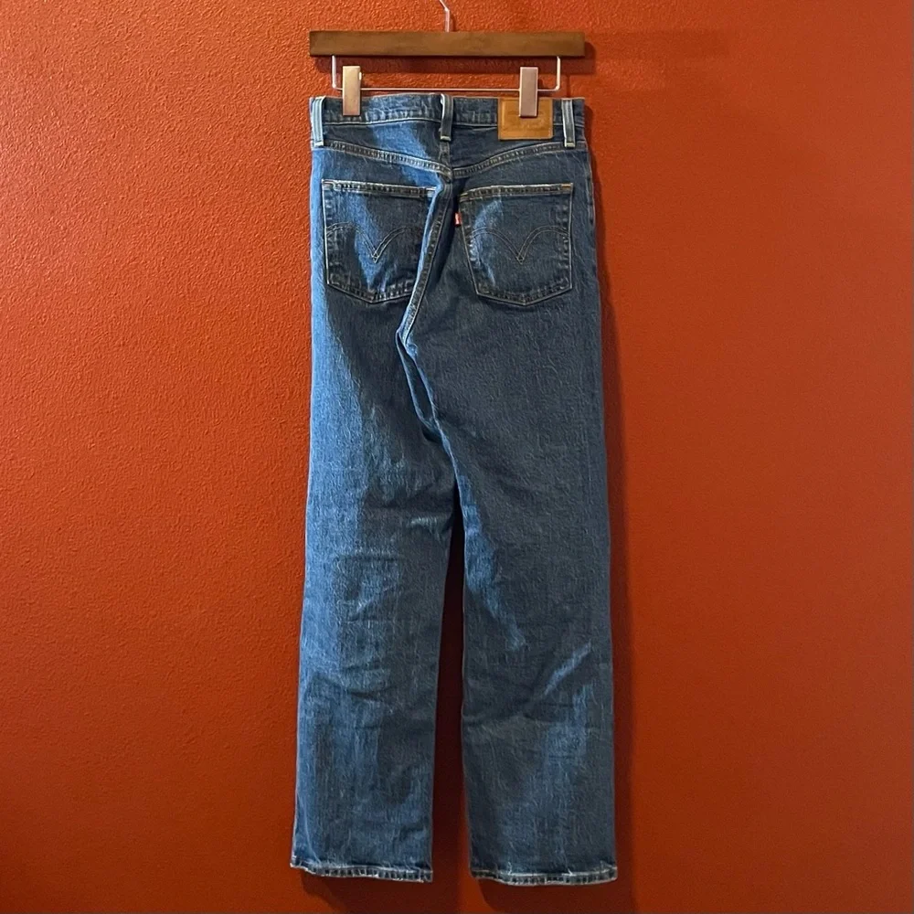 Levi’s Big E Premium Women’s The Ribcage Straight Leg Ankle Cut Button Fly Jeans